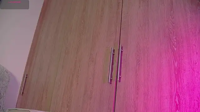 Snapshot of aidaadams chatting on 10/14/25, 11:22 aidaadams online show from 10/14/25, 11:22