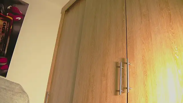 Snapshot of aidaadams chatting on 10/06/25, 11:11 aidaadams online show from 10/06/25, 11:11