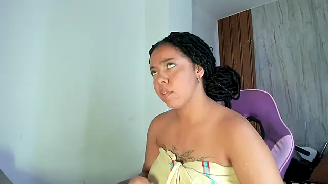 Snapshot of Alika01 chatting on 01/05/26, 05:27 Alika01 online show from 01/05/26, 05:27