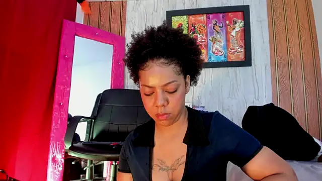 Snapshot of Alika01 chatting on 02/19/26, 01:30 Alika01 online show from 02/19/26, 01:30