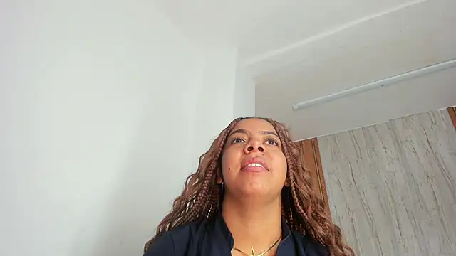 Alika01 online show from 10/19/25, 01:47