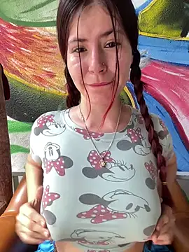 Snapshot of Hotnightsexxx chatting on 06/17/26, 06:40 Hotnightsexxx online show from 06/17/26, 06:40