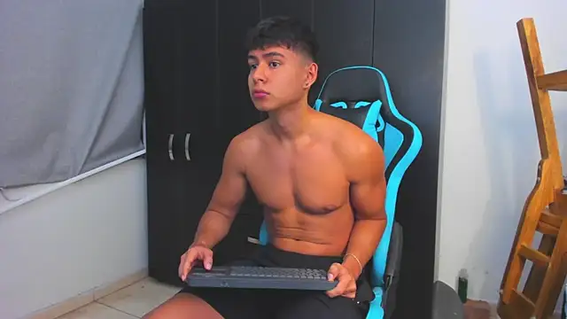 Snapshot of Bray_Kevin chatting on 11/30/25, 11:38 Bray Kevin online show from 11/30/25, 11:38