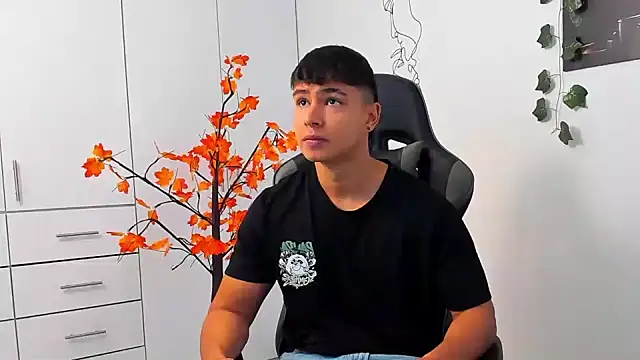 Snapshot of Bray_Kevin chatting on 01/06/26, 05:50 Bray Kevin online show from 01/06/26, 05:50