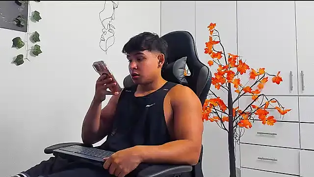 Snapshot of Bray_Kevin chatting on 02/12/26, 04:56 Bray Kevin online show from 02/12/26, 04:56