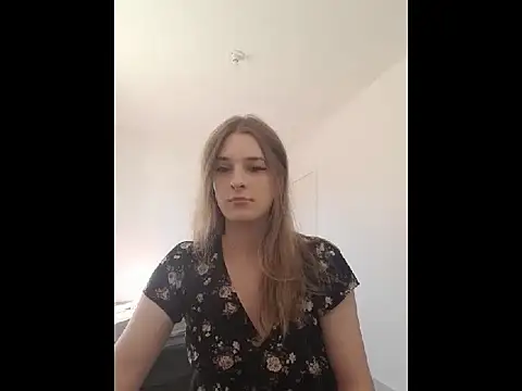 katsu lux online show from 03/19/25, 11:50