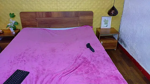 Mrs booty online show from 02/06/25, 05:19