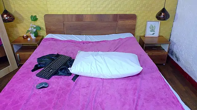 Mrs booty online show from 02/12/25, 05:26