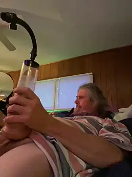 Snapshot of Helmut1971 chatting on 03/13/26, 12:04 Helmut1971 online show from 03/13/26, 12:04