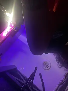 Snapshot of Helmut1971 chatting on 03/15/25, 12:02 Helmut1971 online show from 03/15/25, 12:02