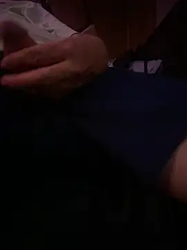 Snapshot of Helmut1971 chatting on 04/10/26, 09:27 Helmut1971 online show from 04/10/26, 09:27