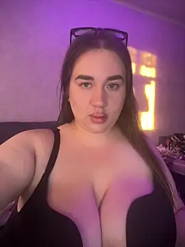 Snapshot of GabiBoobs chatting on 06/02/26, 05:02 GabiBoobs online show from 06/02/26, 05:02