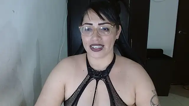 Snapshot of natashasmithe chatting on 01/10/26, 02:07 natashasmithe online show from 01/10/26, 02:07