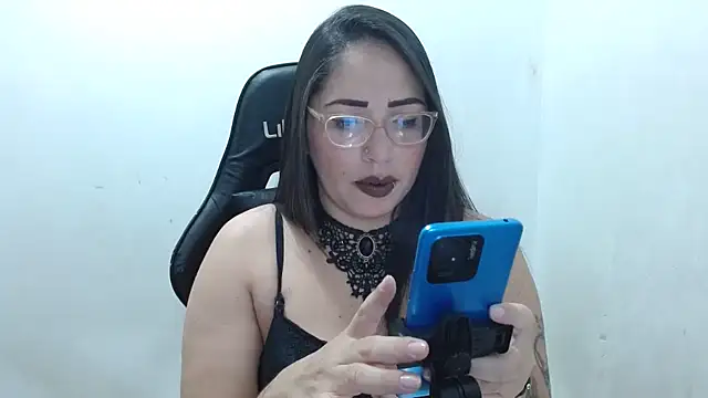 natashasmithe online show from 11/05/25, 01:20