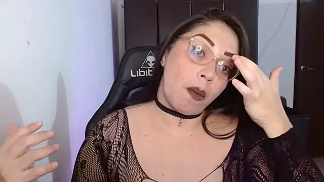 natashasmithe online show from 09/24/25, 12:51