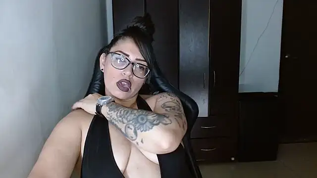 natashasmithe online show from 05/18/26, 12:22