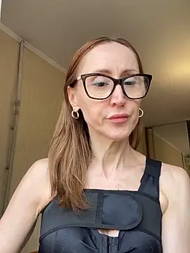 LauraDavis online show from 04/15/26, 12:53