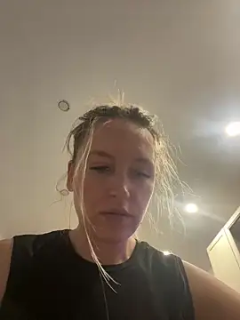 Snapshot of StasyWood chatting on 02/12/26, 01:38 StasyWood online show from 02/12/26, 01:38