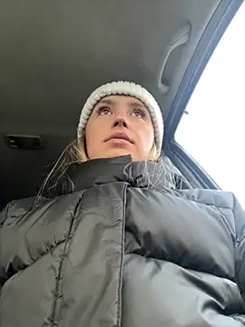 StasyWood online show from 10/22/25, 02:11