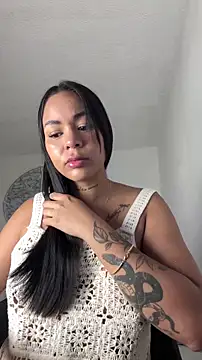 IsabelaVanegas  online show from 11/06/25, 02:32