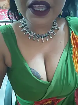 Snapshot of YR-SHIVANI chatting on 07/16/26, 06:21 YR-SHIVANI online show from 07/16/26, 06:21
