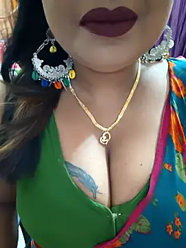 Snapshot of YR-SHIVANI chatting on 10/11/25, 04:24 YR-SHIVANI online show from 10/11/25, 04:24