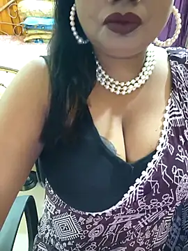 Snapshot of YR-SHIVANI chatting on 09/09/25, 04:55 YR-SHIVANI online show from 09/09/25, 04:55