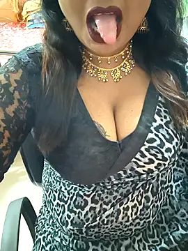 YR-SHIVANI online show from 11/17/25, 05:44