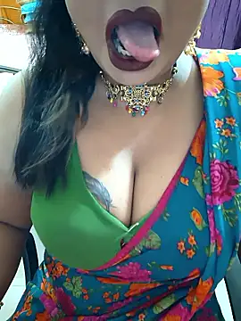 Snapshot of YR-SHIVANI chatting on 09/11/25, 06:13 YR-SHIVANI online show from 09/11/25, 06:13