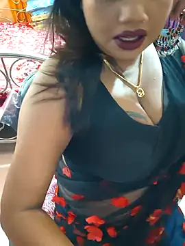 Snapshot of YR-SHIVANI chatting on 09/25/25, 04:40 YR-SHIVANI online show from 09/25/25, 04:40