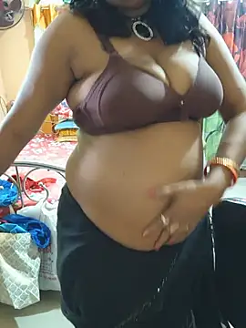 Snapshot of YR-SHIVANI chatting on 07/17/26, 06:32 YR-SHIVANI online show from 07/17/26, 06:32