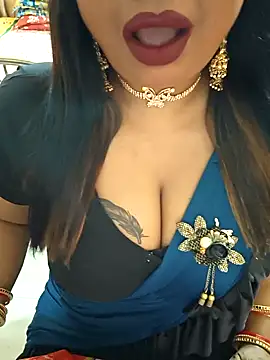 Snapshot of YR-SHIVANI chatting on 02/25/25, 05:40 YR-SHIVANI online show from 02/25/25, 05:40