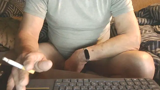 dannedonger2 online show from 10/27/25, 10:54