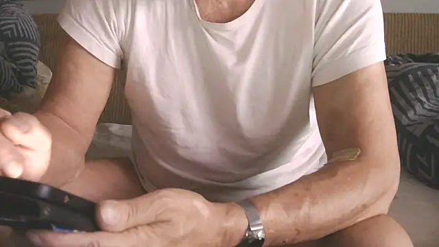 dannedonger2 online show from 10/06/25, 05:52