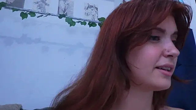 Snapshot of AliciaBasch chatting on 10/13/25, 12:12 AliciaBasch online show from 10/13/25, 12:12