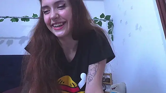 Snapshot of AliciaBasch chatting on 03/08/25, 06:43 AliciaBasch online show from 03/08/25, 06:43