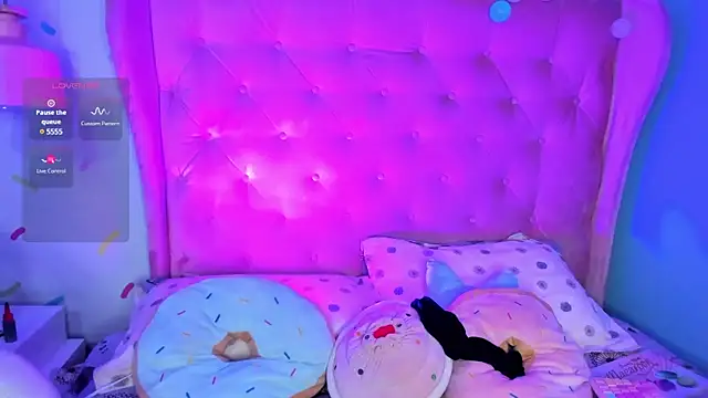  cloe martinez online show from 02/26/25, 12:20