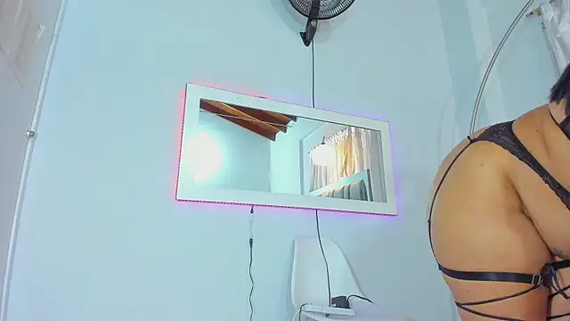 Antonellahorny69 online show from 01/14/26, 07:06