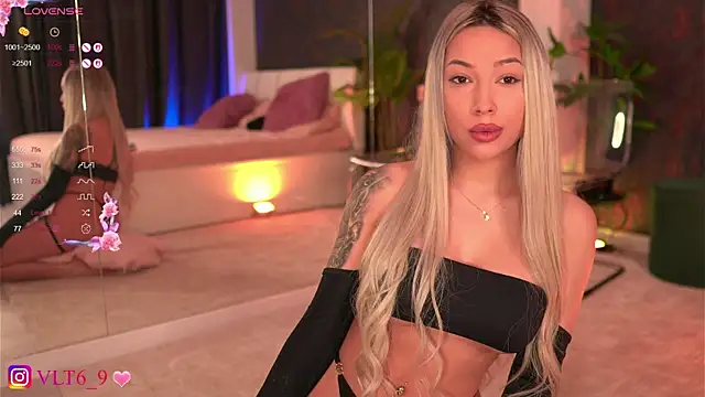 violettabunny03 online show from 03/12/25, 10:28