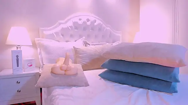 CloeConnelly online show from 01/28/25, 02:43