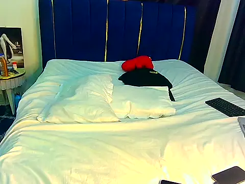 Snapshot of t-Booty_risky_ chatting on 09/27/25, 05:46 t-Booty risky  online show from 09/27/25, 05:46