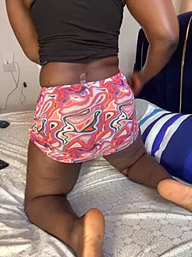 Snapshot of t-Booty_risky_ chatting on 09/17/25, 09:33 t-Booty risky  online show from 09/17/25, 09:33