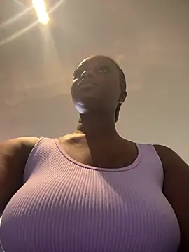 Snapshot of t-Booty_risky_ chatting on 01/20/25, 11:45 t-Booty risky  online show from 01/20/25, 11:45