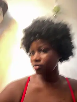 Snapshot of t-Booty_risky_ chatting on 01/01/25, 11:05 t-Booty risky  online show from 01/01/25, 11:05