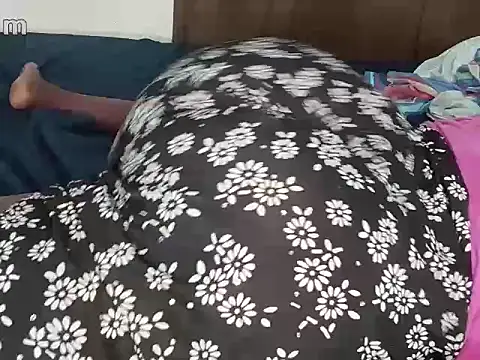 Snapshot of Horny_wifey254 chatting on 03/02/25, 07:10 Horny wifey254 online show from 03/02/25, 07:10