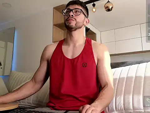 Phantom Bigger1 online show from 12/15/25, 01:28