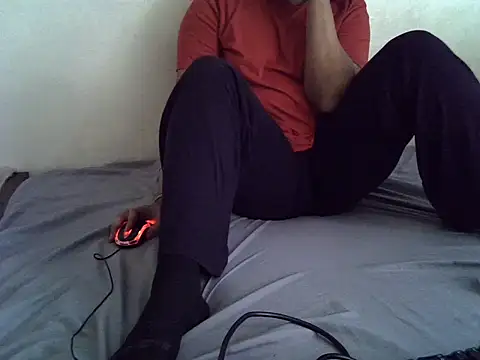 Snapshot of Crystal__Gee chatting on 09/10/25, 10:14 Crystal  Gee online show from 09/10/25, 10:14