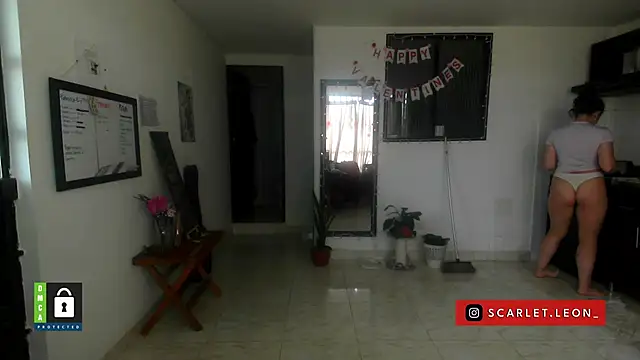 Snapshot of Scarletleon77 chatting on 02/16/26, 04:16 Scarletleon77 online show from 02/16/26, 04:16