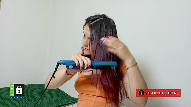 Scarletleon77 online show from 05/05/26, 04:32