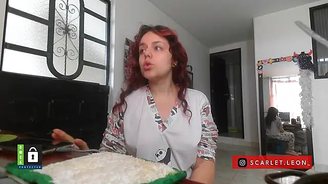 Scarletleon77 online show from 10/29/25, 12:37